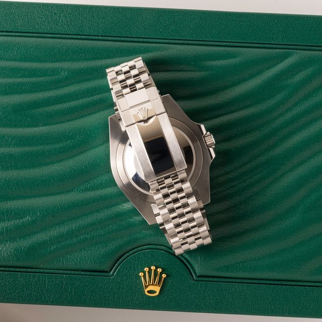 Rolex GMT Master II 126710 BLRO Image 3